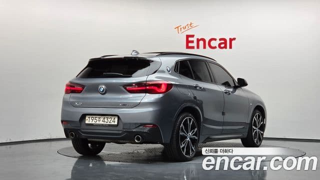 BMW X2 2023 — ფოტო 11/34