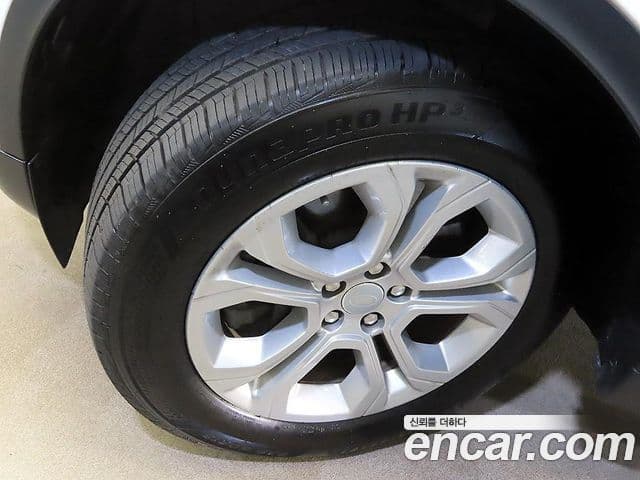Land Rover Discovery Sport 2020 — Şəkil 7/20