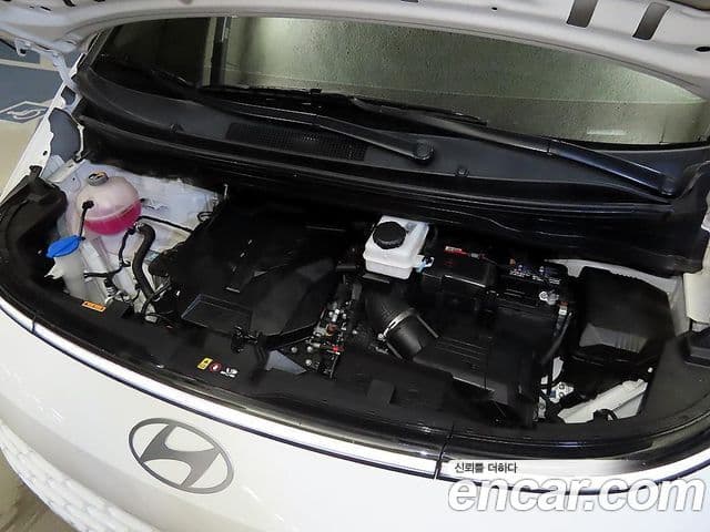 Hyundai Staria 2024 — Фото 10/20