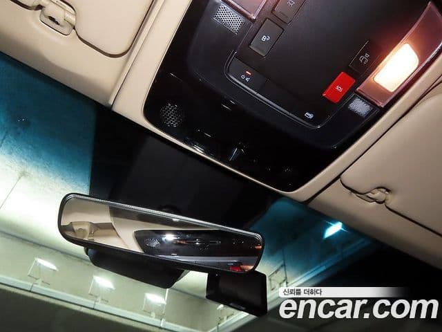 Hyundai Staria 2024 — Фото 19/20