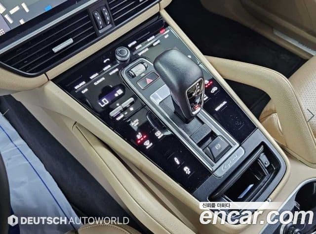 Porsche Cayenne 2021 — Photo 19/20