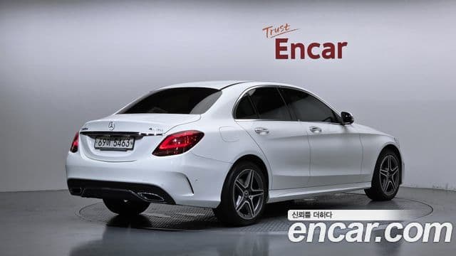 Mercedes-Benz C-Class 2019 — Şəkil 2/20
