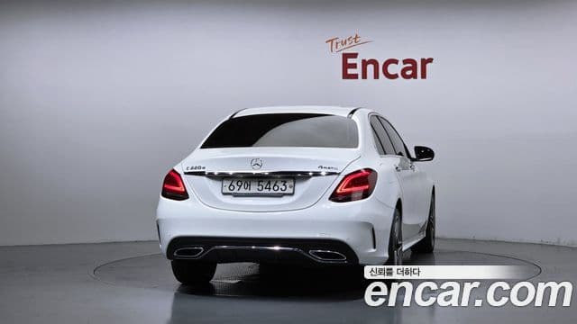Mercedes-Benz C-Class 2019 — Şəkil 8/20