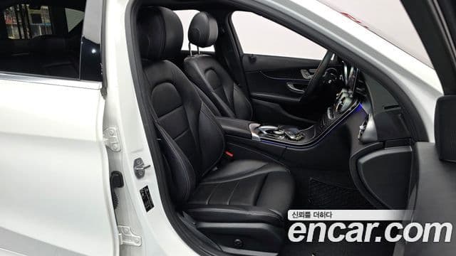 Mercedes-Benz C-Class 2019 — Şəkil 12/20