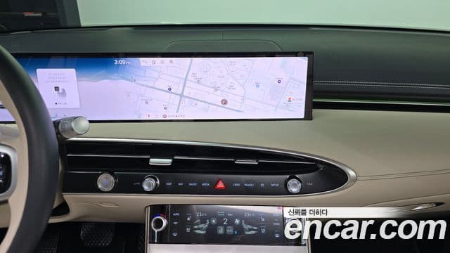 Genesis GV70 2024 — Photo 13/30