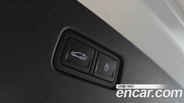 Genesis GV70 2024 — Photo 8/30