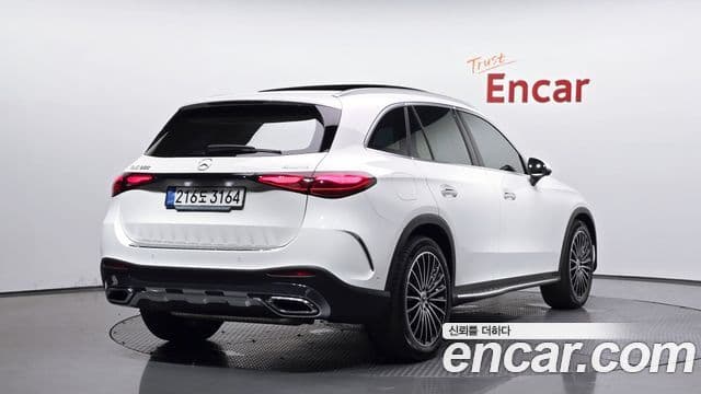 Mercedes-Benz GLC-Class 2025 — Photo 22/30
