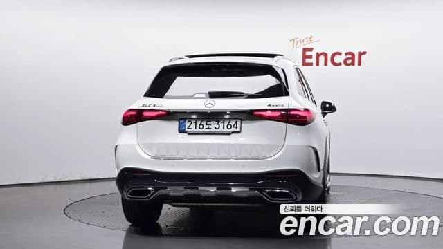 Mercedes-Benz GLC-Class 2025 — Photo 21/30