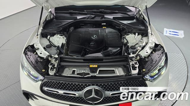 Mercedes-Benz GLC-Class 2025 — Photo 12/30