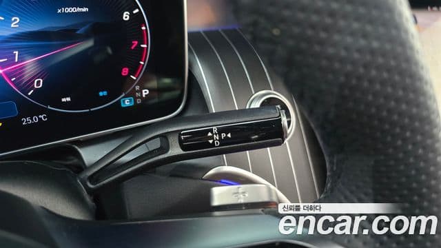 Mercedes-Benz GLC-Class 2025 — Photo 11/30