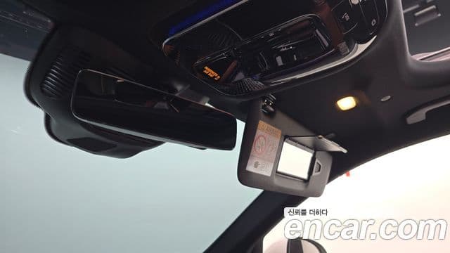 Mercedes-Benz GLC-Class 2025 — Photo 26/30