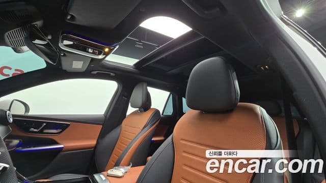 Mercedes-Benz GLC-Class 2025 — Photo 18/30