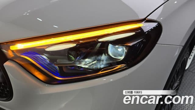Mercedes-Benz GLC-Class 2025 — Photo 19/30