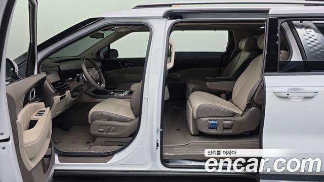 Kia Carnival 2024 — Фото 15/20