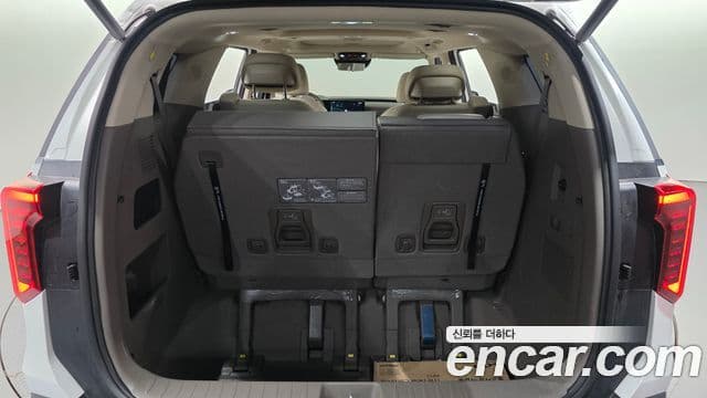 Kia Carnival 2024 — Photo 11/36