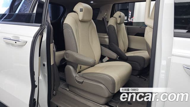 Kia Carnival 2024 — Фото 12/20