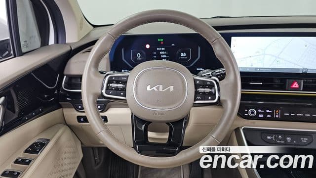 Kia Carnival 2024 — Фото 13/20