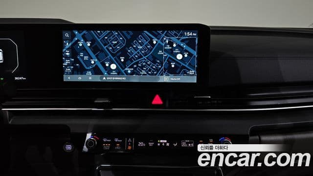 Kia Carnival 2024 — Фото 14/20