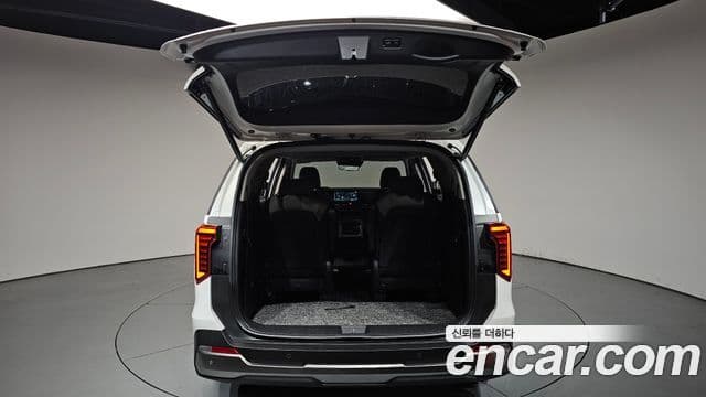 Kia Carnival 2024 — Фото 20/20