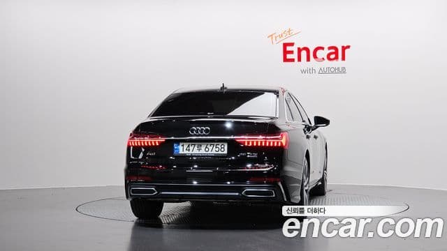 Audi A6 2021 — ფოტო 8/31