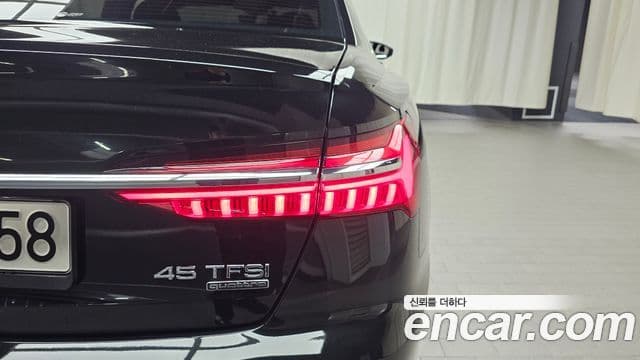 Audi A6 2021 — ფოტო 31/31