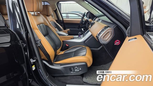 Land Rover Range Rover Sport 2018 — Фото 11/20
