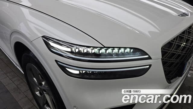 Genesis GV70 2024 — Photo 21/33