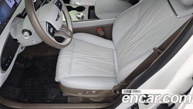 Genesis GV70 2024 — Photo 19/33