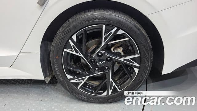 Kia K5 2024 — Şəkil 30/38