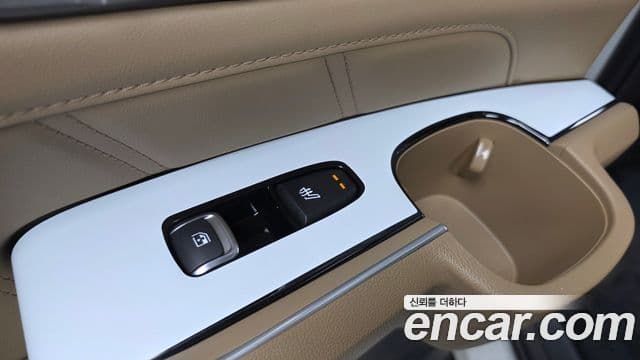 Kia Sorento 2024 — Şəkil 28/34