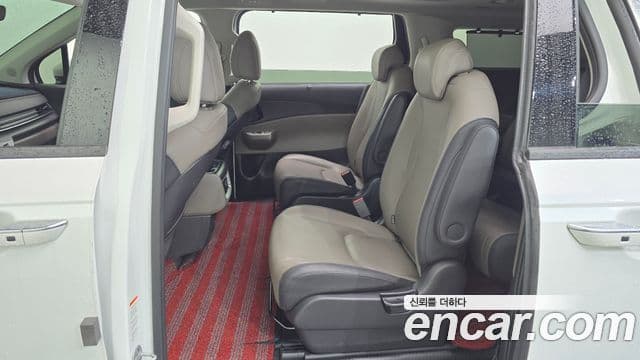Kia Carnival 2024 — Photo 31/34