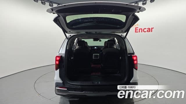 Kia Carnival 2024 — Photo 12/34