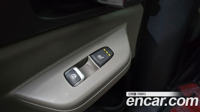 Kia Carnival 2024 — Photo 2/34