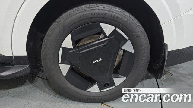 Kia Carnival 2024 — Photo 24/34