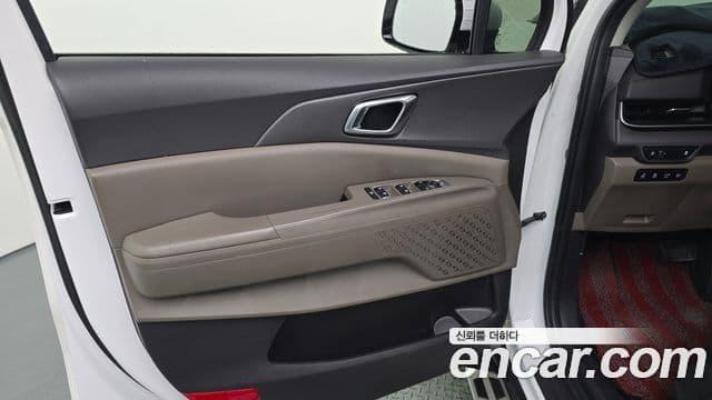 Kia Carnival 2024 — Photo 7/34