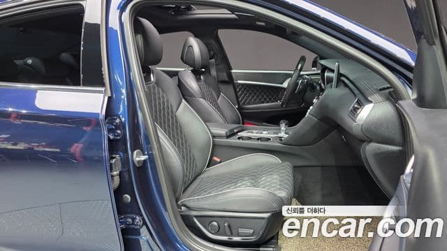 Genesis G70 2019 — Şəkil 28/31