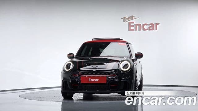Mini Cooper S 2023 — Фото 3/20