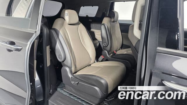 Kia Carnival 2024 — Фото 11/20