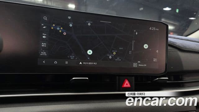Kia Carnival 2024 — Фото 16/20