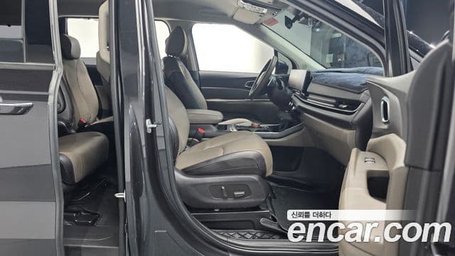 Kia Carnival 2024 — Photo 6/35