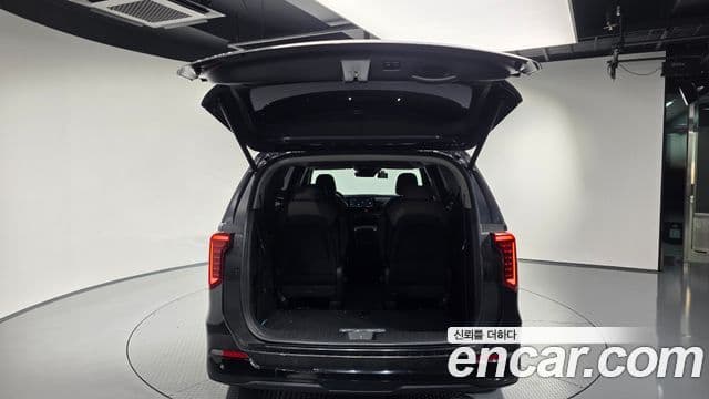 Kia Carnival 2024 — Photo 7/35