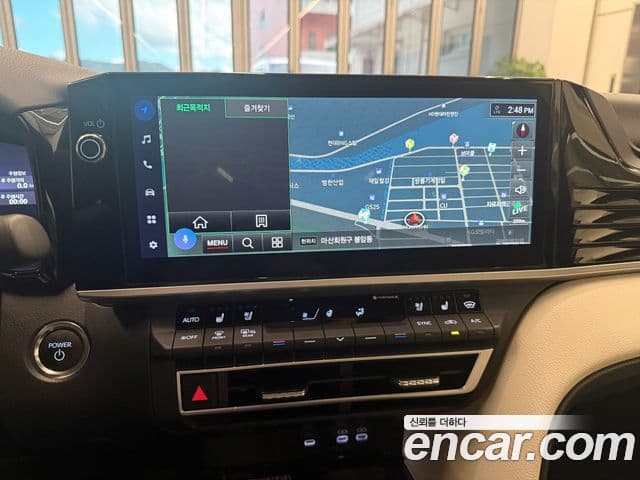 Toyota Camry 2025 — Photo 4/15