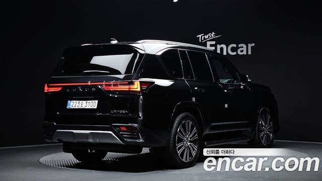 Lexus LX 2025 — Фото 2/20