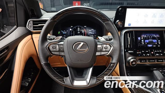 Lexus LX 2025 — Фото 13/20