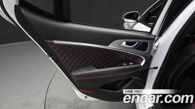 Genesis G70 2019 — Şəkil 37/39