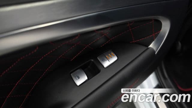 Genesis G70 2019 — Şəkil 25/39