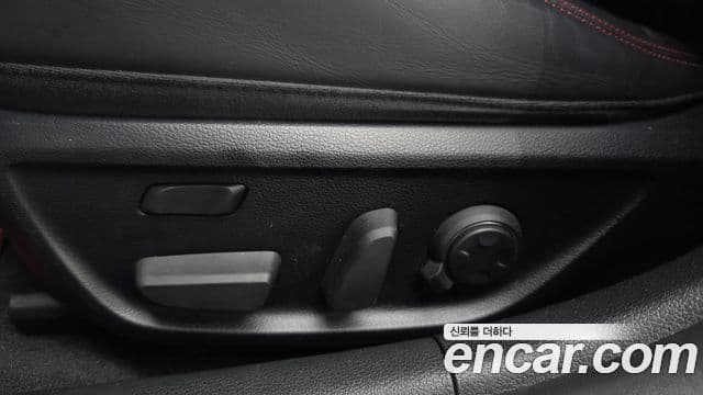 Genesis G70 2019 — Şəkil 26/39