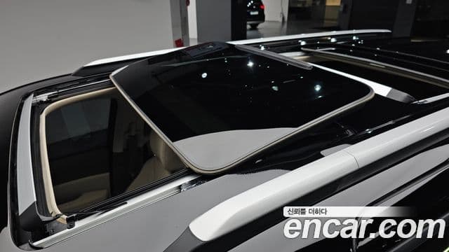 Kia Carnival 2025 — Фото 17/20