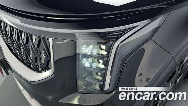 Kia Carnival 2025 — ფოტო 35/39