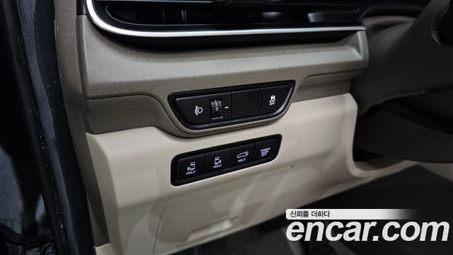 Kia Carnival 2025 — ფოტო 13/39
